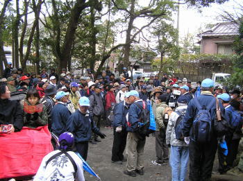 寿福寺山門前