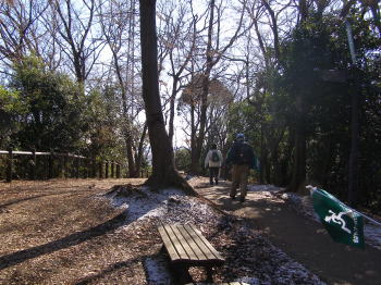 戸塚公園への道
