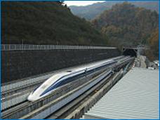 https://upload.wikimedia.org/wikipedia/commons/thumb/9/9f/JR-Maglev-MLX01-2.jpg/200px-JR-Maglev-MLX01-2.jpg